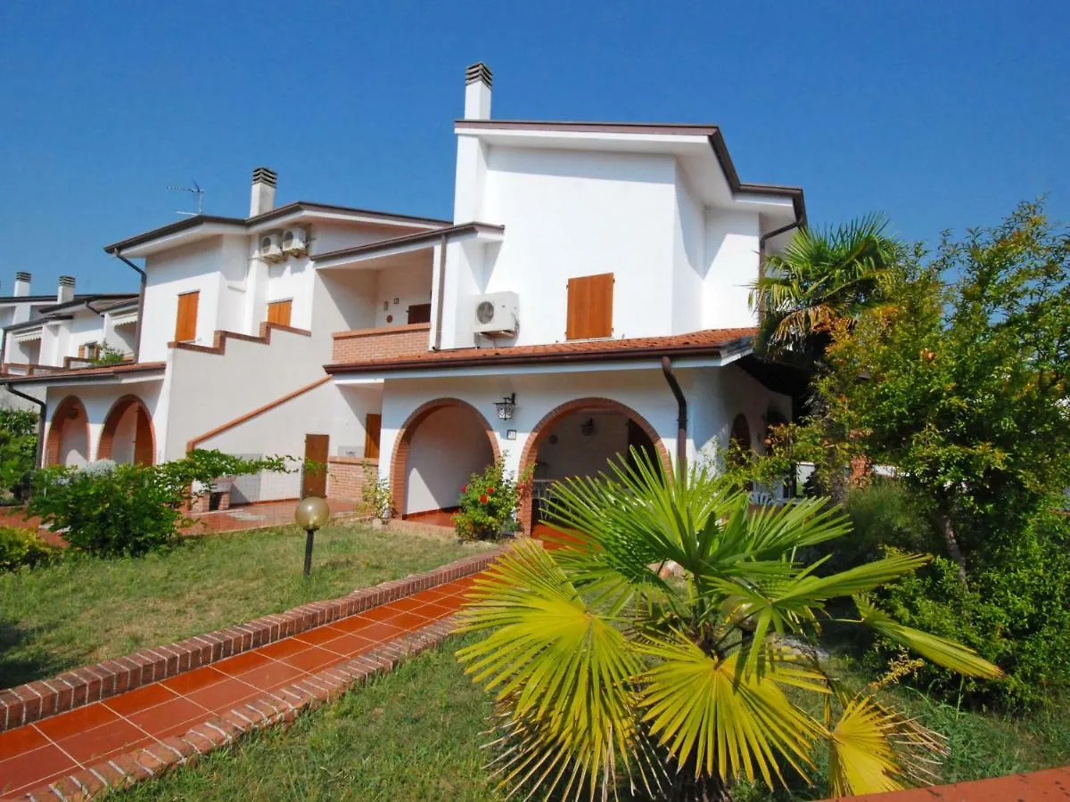 Apartment Lecci-1 By Interhome Eraclea Mare