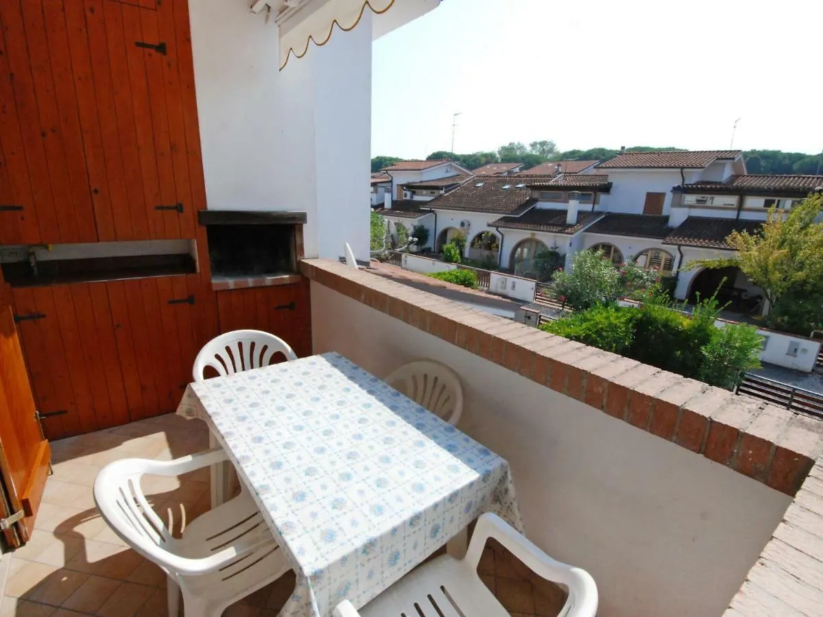 Apartment Lecci-1 By Interhome Eraclea Mare Italy